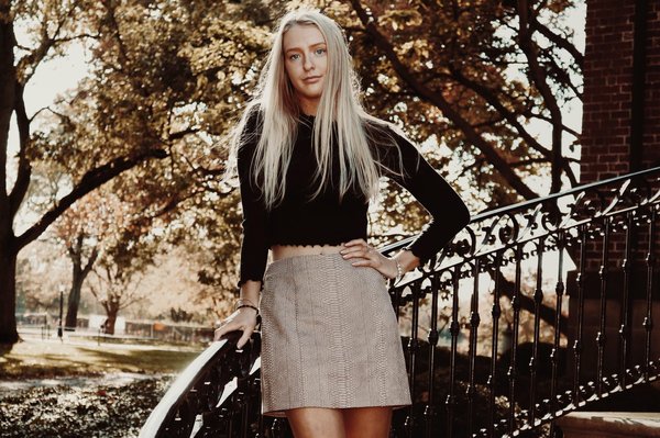 How to rock a pencil skirt in a casual setting